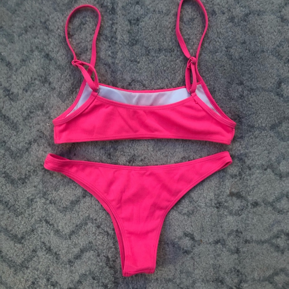 Sunny Bunny pink bikini - Picture 2 of 3